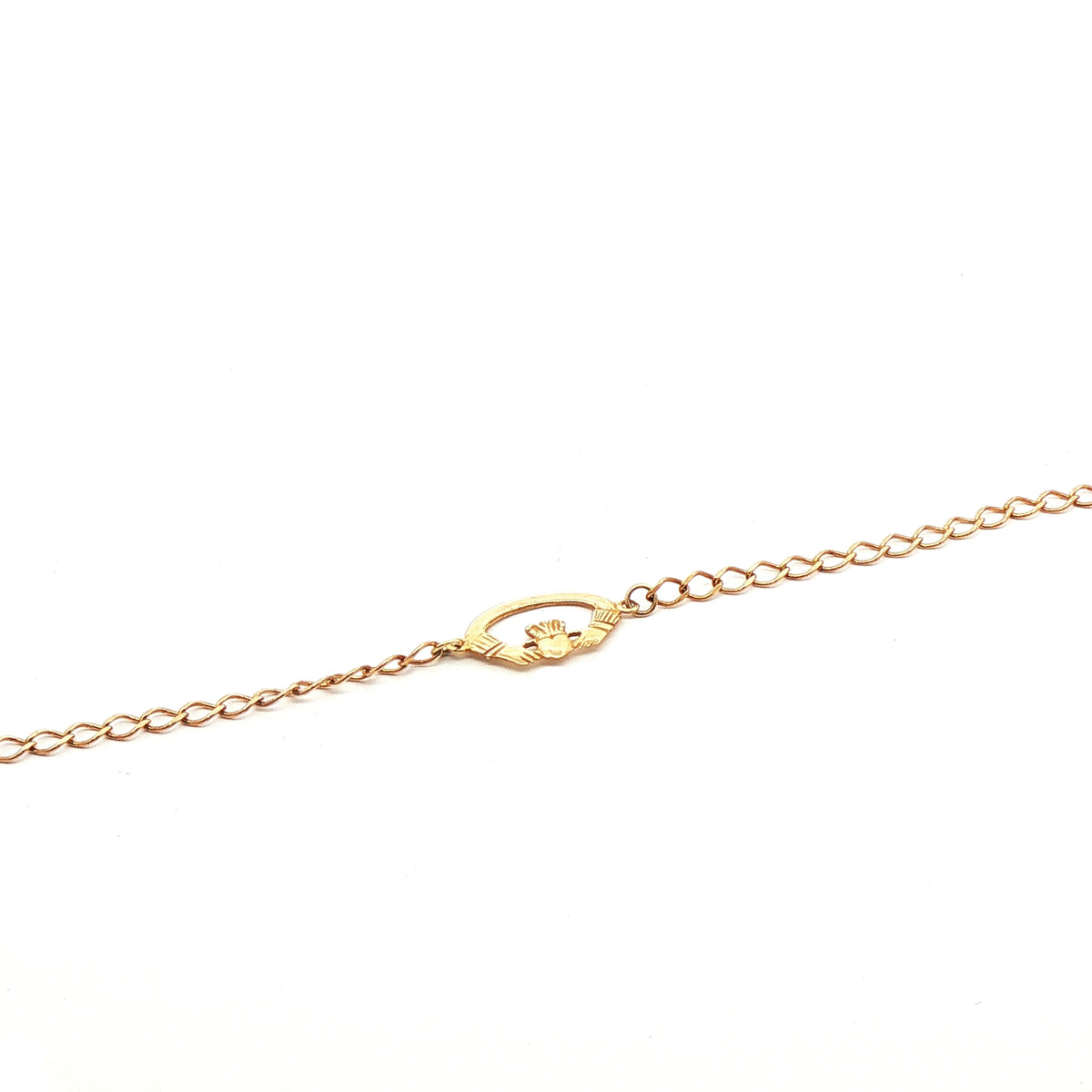 Ladies Single Flat Oval Claddagh Chain Bracelet