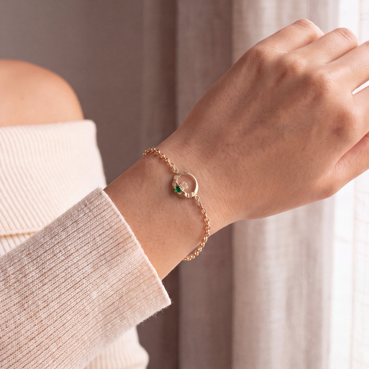 Single Claddagh with Emerald Bracelet